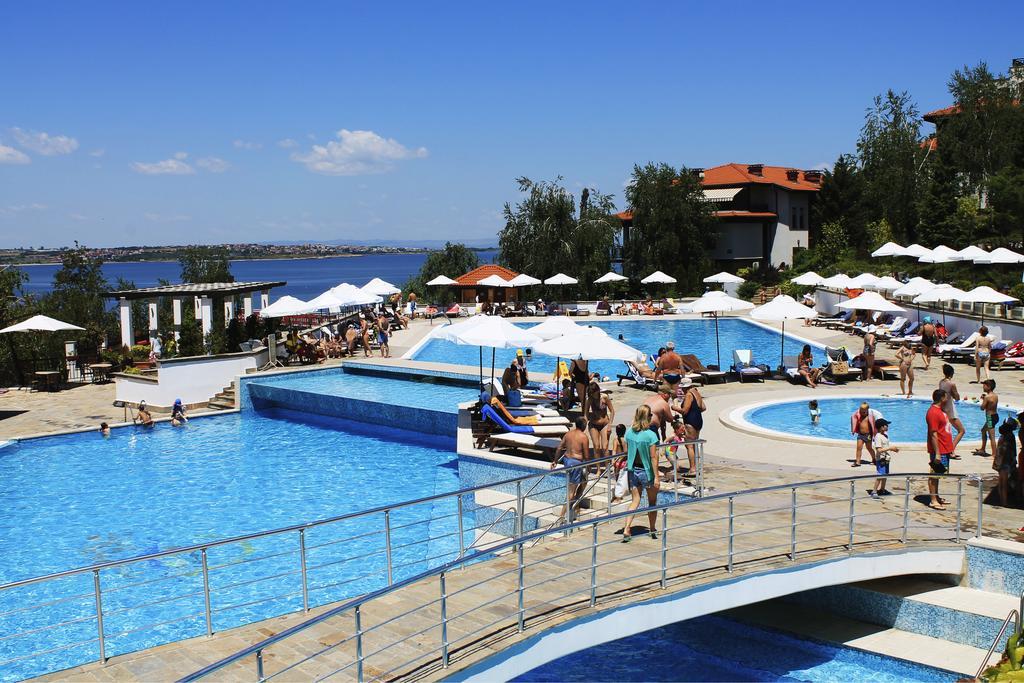 سوزوبول Apartments Dreambg الغرفة الصورة
